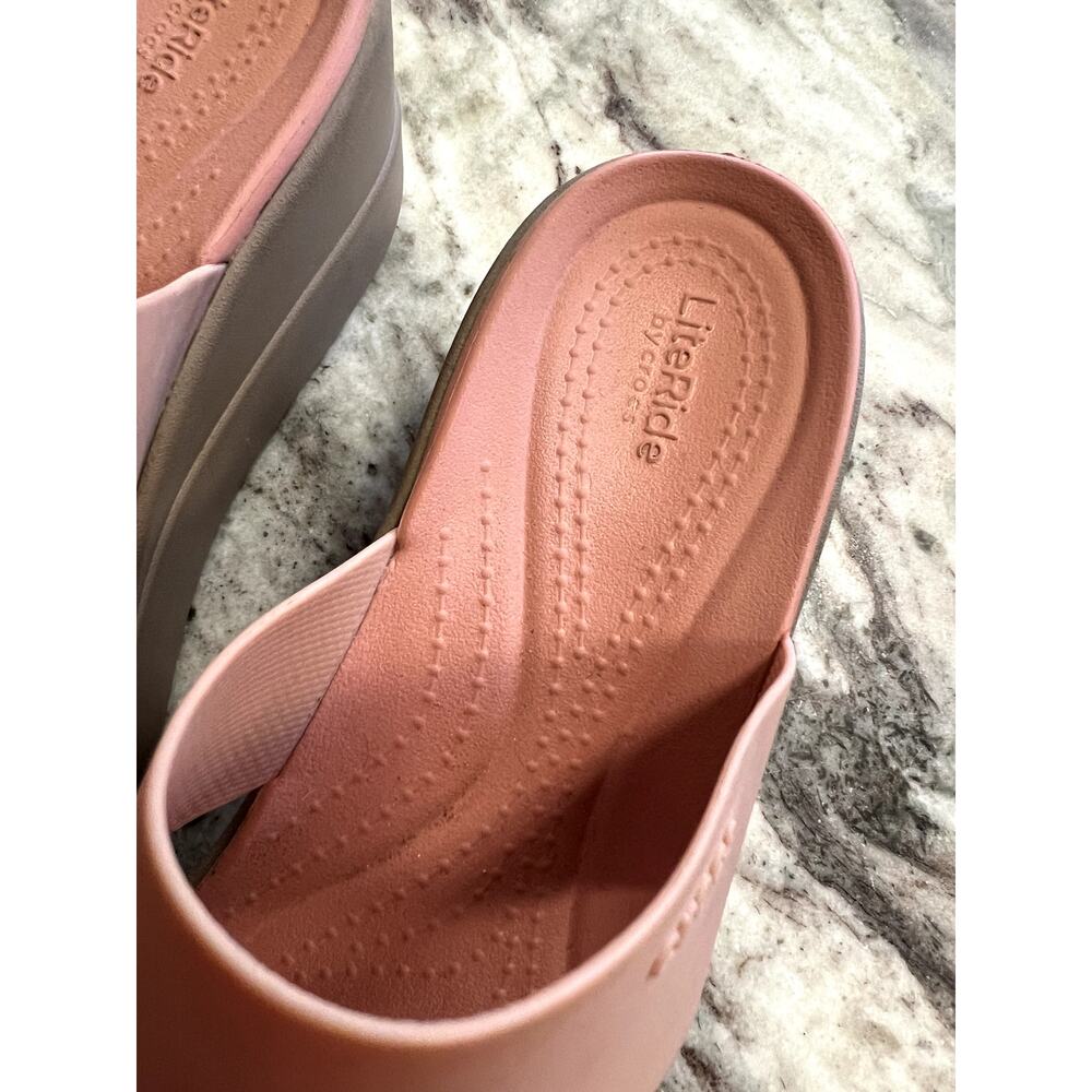Crocs Brooklyn Nude Mid Wedge Sandals Size 9 - Picture 4 of 6
